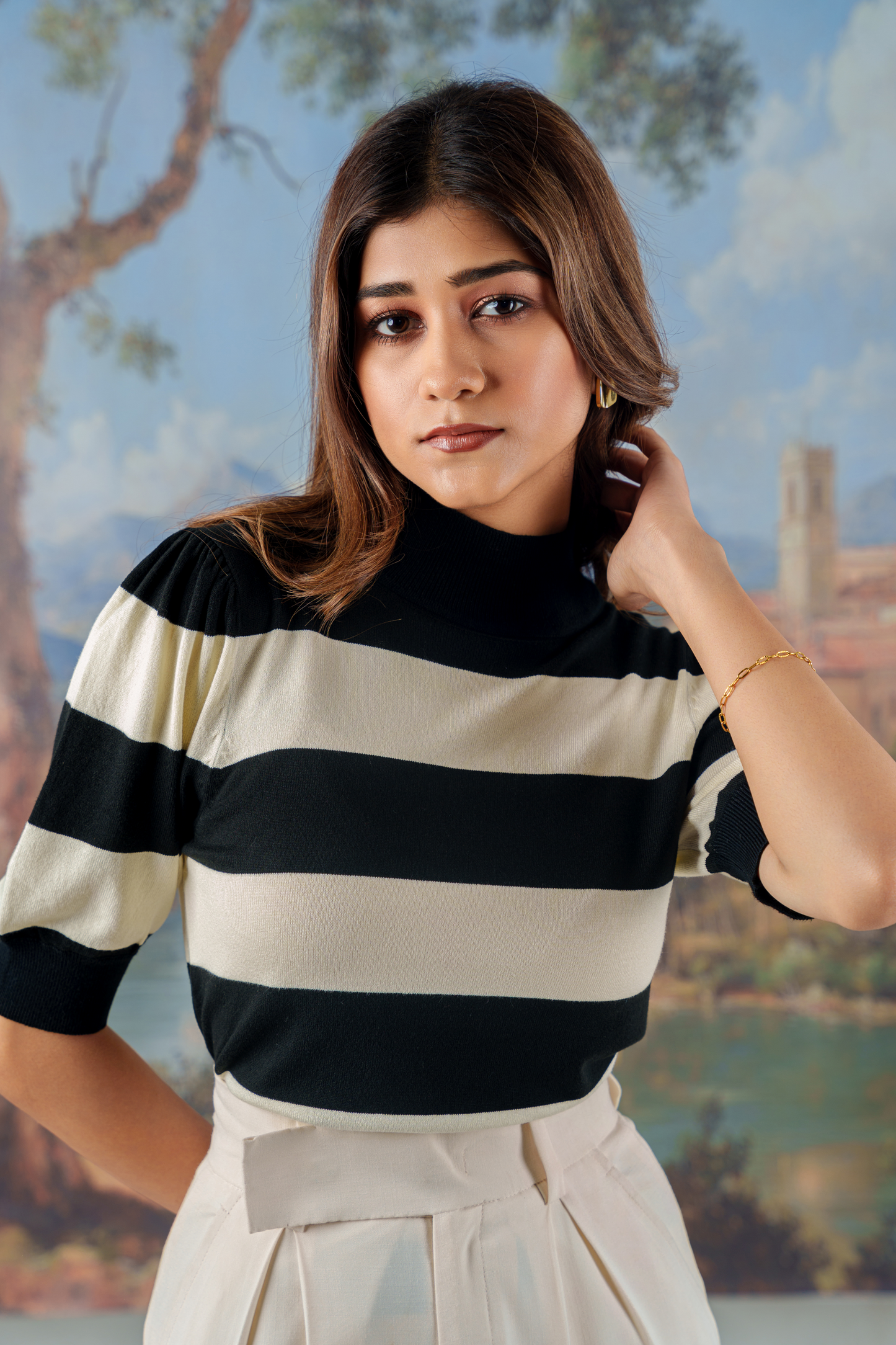 Puffed Sleeve Knit Top