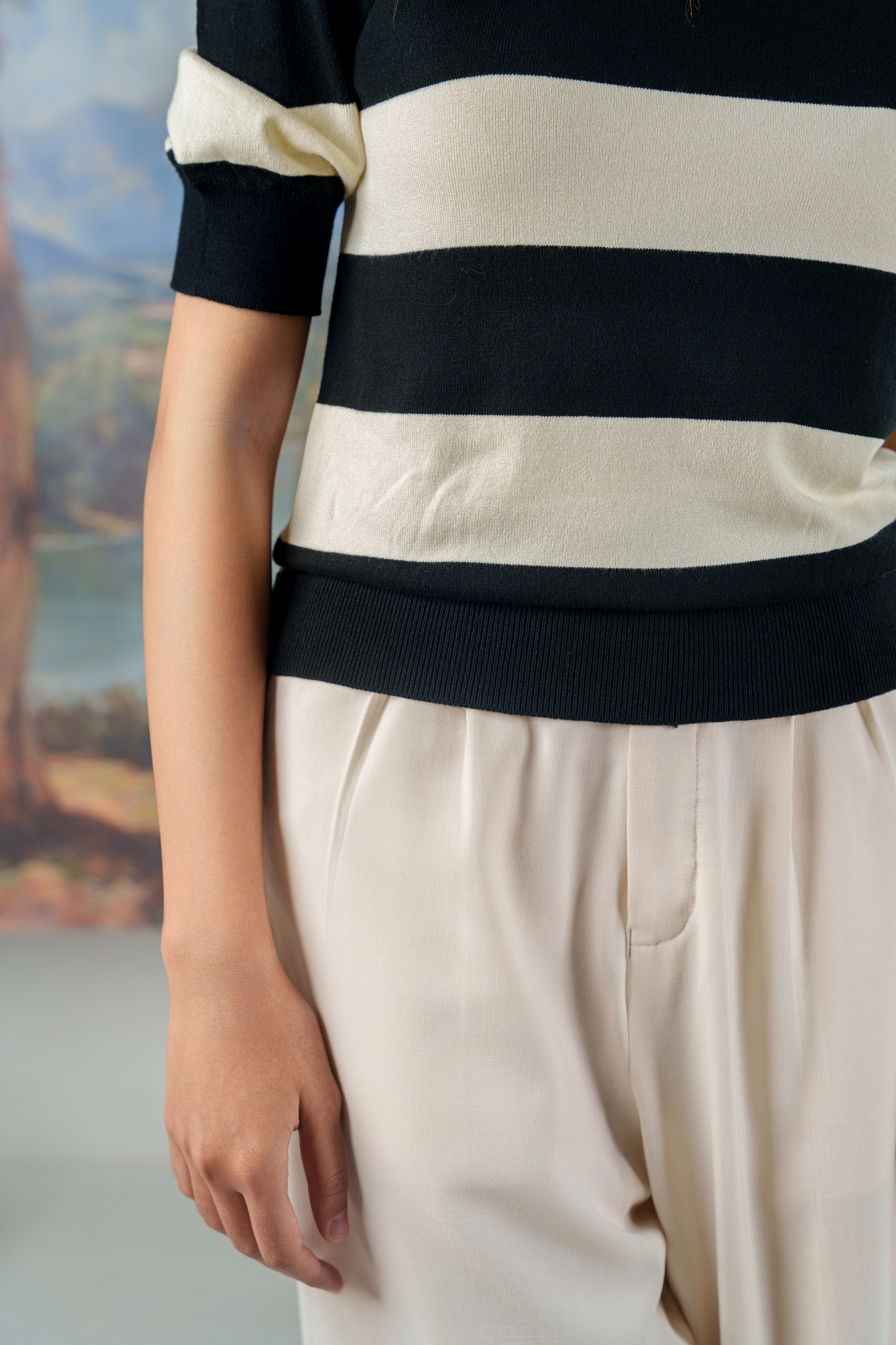 Puffed Sleeve Knit Top