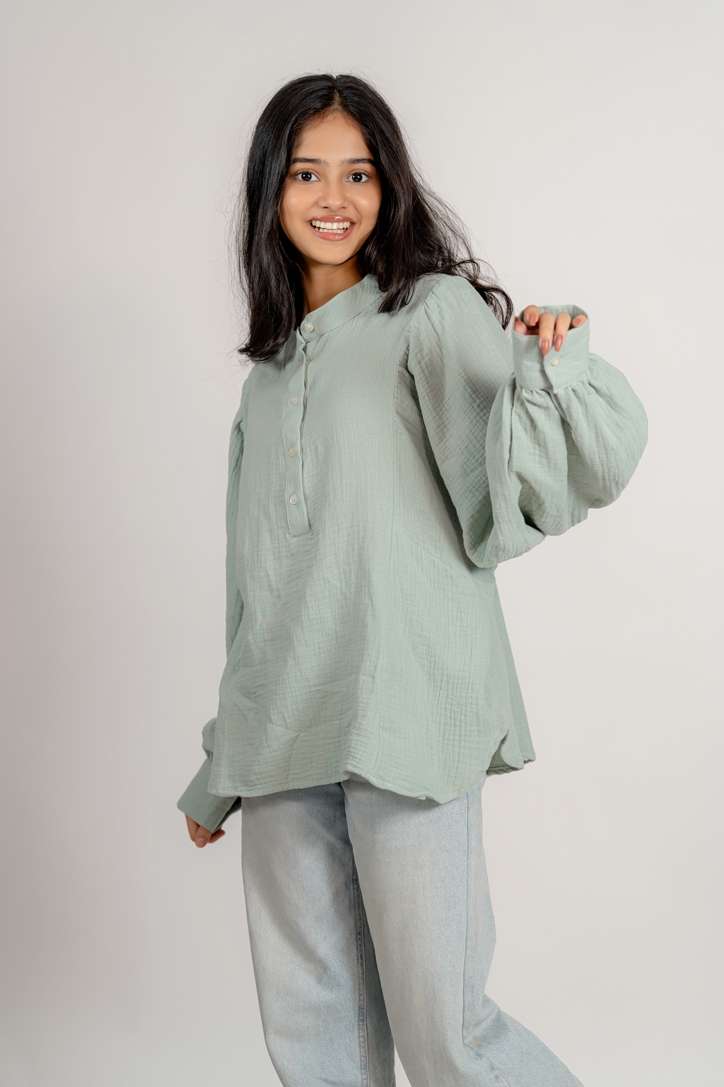 Balloon Sleeve Top in Pistachio