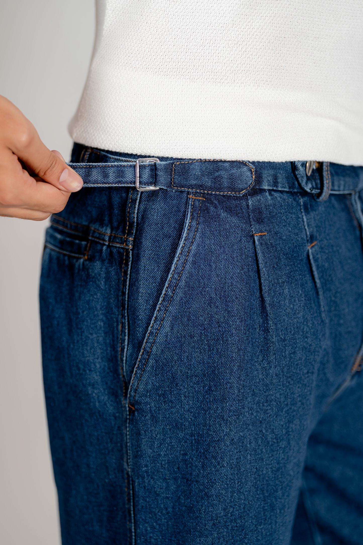 Marmont Pleated Jeans in Mid Blue